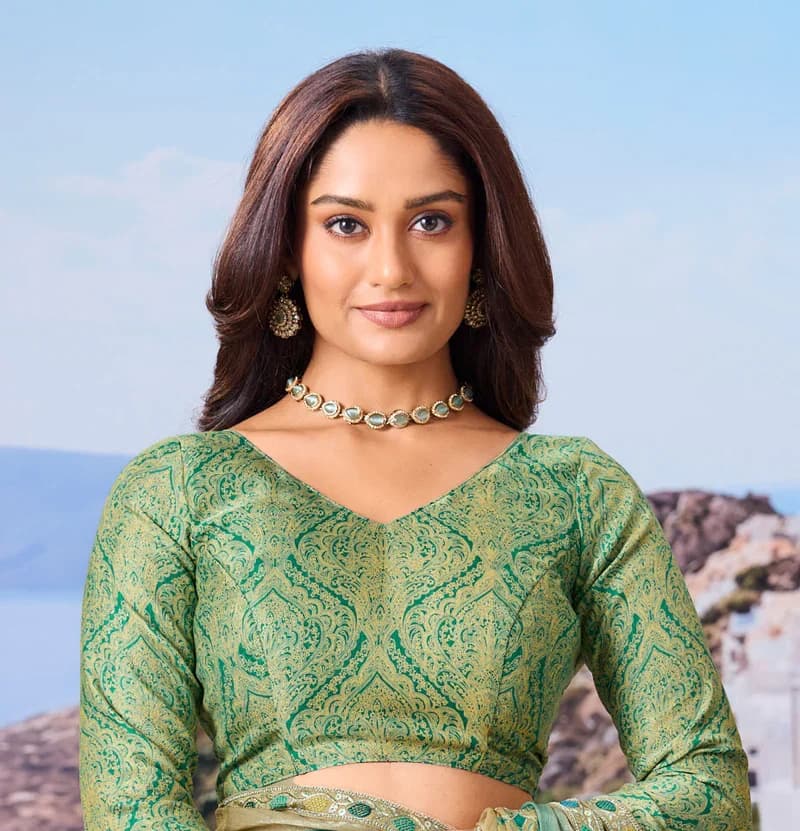 Laxmipati Green Silk Blend Floral Printed Saree 1
